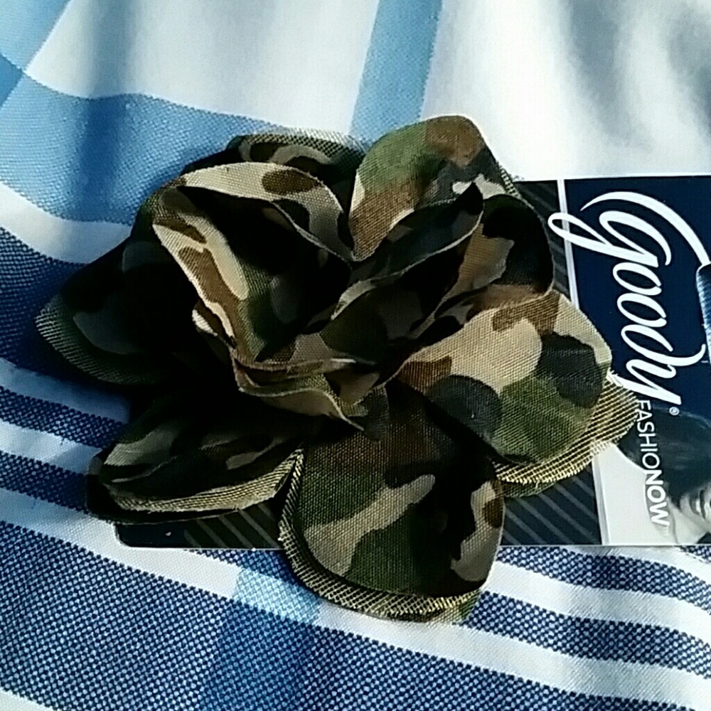 Cammo hair clip
